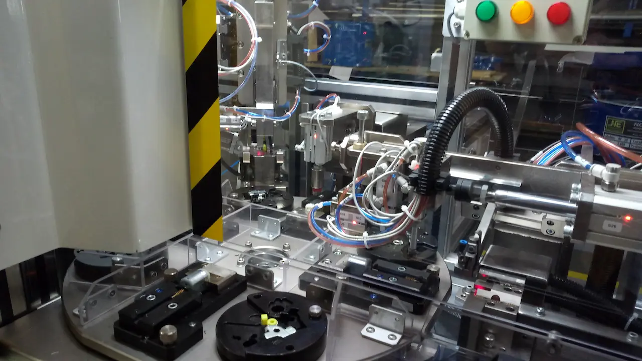 Máquina de Montagem Automática